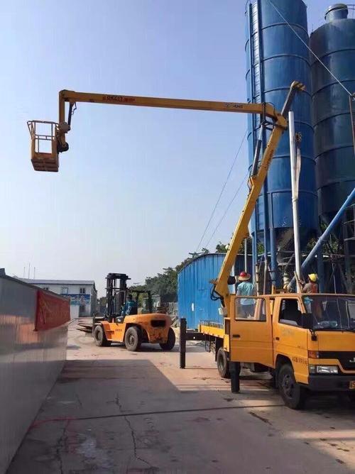 【合肥鴻浩工程機(jī)械租賃】濱湖新區(qū)高空安裝車出租價錢電話機(jī)械