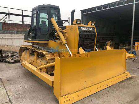 哈爾濱推土機(jī) 哈爾濱壓路機(jī) 哈爾濱立通工程設(shè)備 哈爾濱立通工程設(shè)備租賃